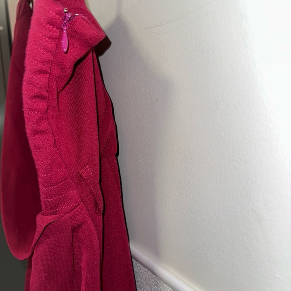 Women's Lulumari Burgundy formal party off the shoulder Dress Size S gold sequin - Picture 6 of 12